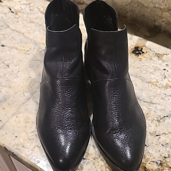 Lucky Brand Shoes - LUCKY BRAND Paramo Black Pebbled Leather Ankle Boots. Sz. 7.5.(#1396)